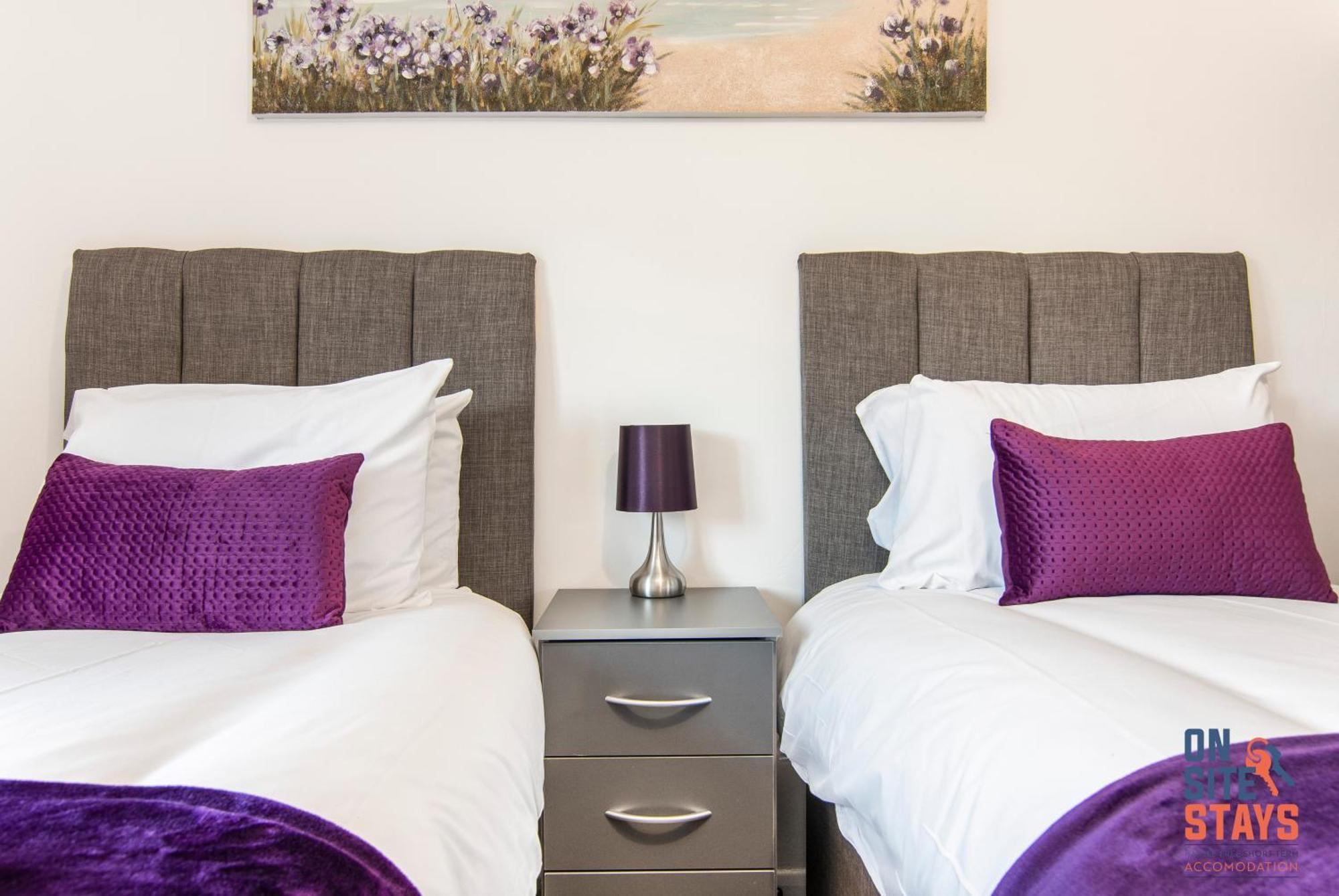 Onsitestays - Cosy 2-Bedroom Apartment With Private Entrance & Long Stay Prices Gravesend Esterno foto