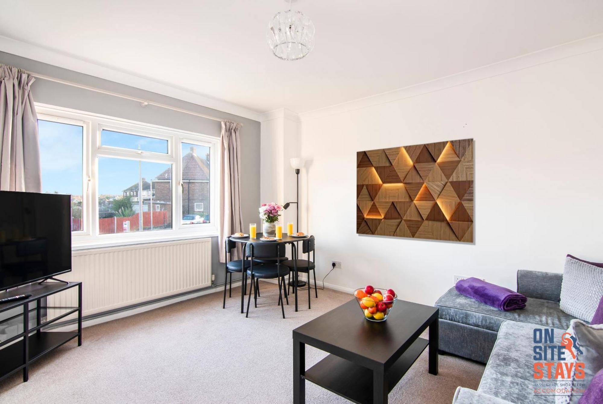 Onsitestays - Cosy 2-Bedroom Apartment With Private Entrance & Long Stay Prices Gravesend Esterno foto