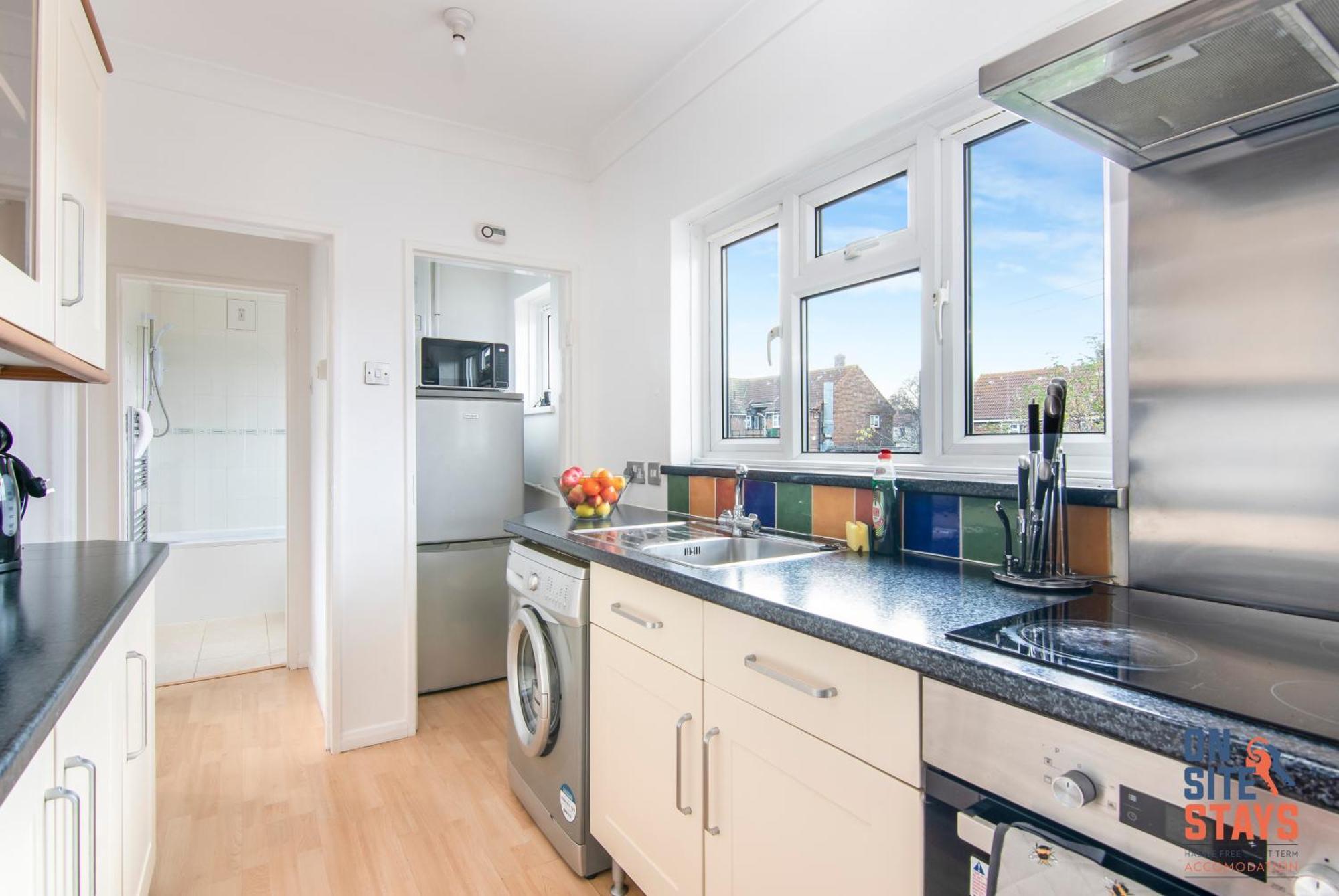Onsitestays - Cosy 2-Bedroom Apartment With Private Entrance & Long Stay Prices Gravesend Esterno foto