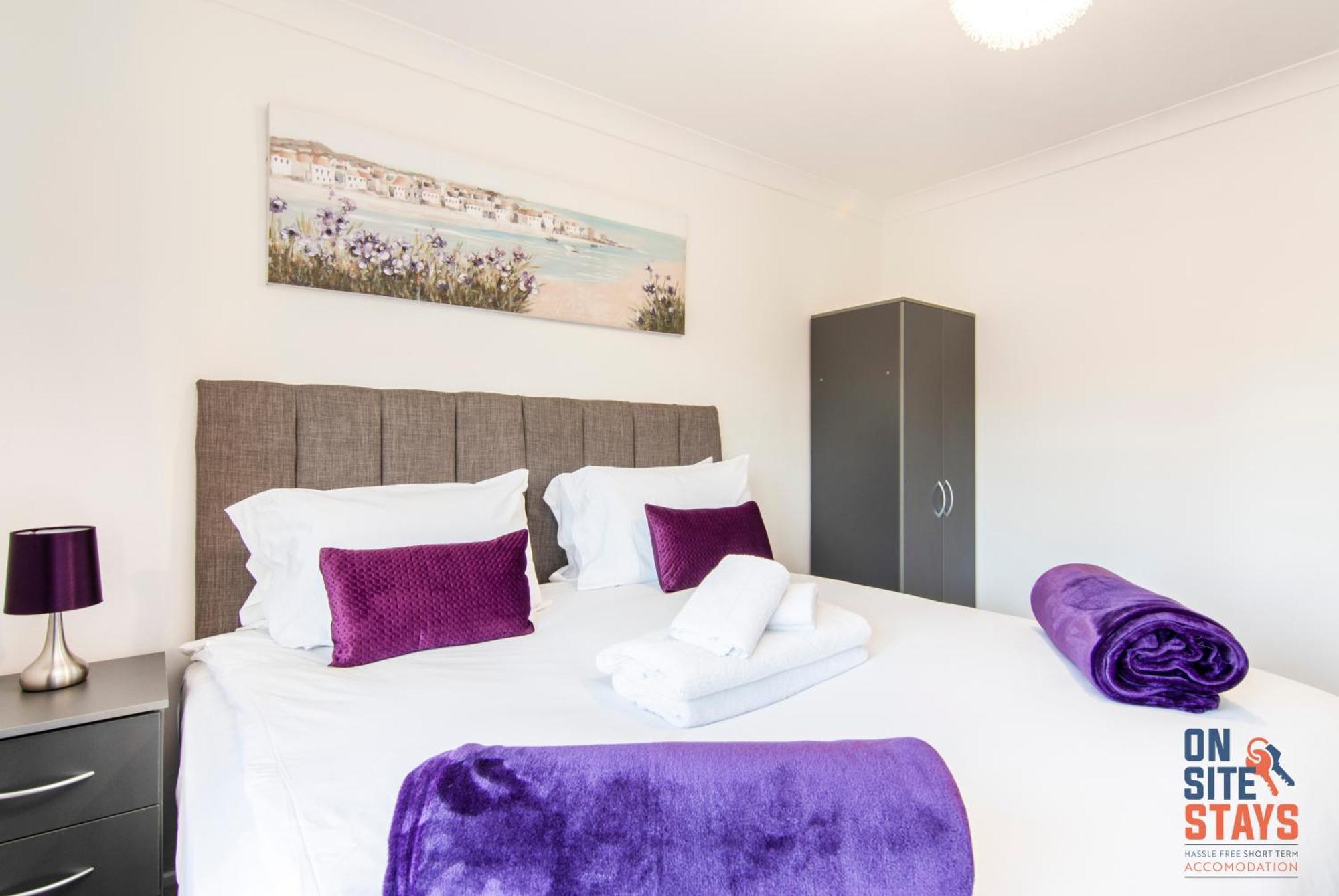 Onsitestays - Cosy 2-Bedroom Apartment With Private Entrance & Long Stay Prices Gravesend Esterno foto