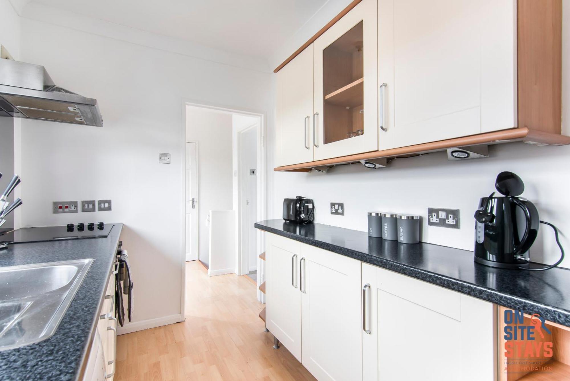 Onsitestays - Cosy 2-Bedroom Apartment With Private Entrance & Long Stay Prices Gravesend Esterno foto