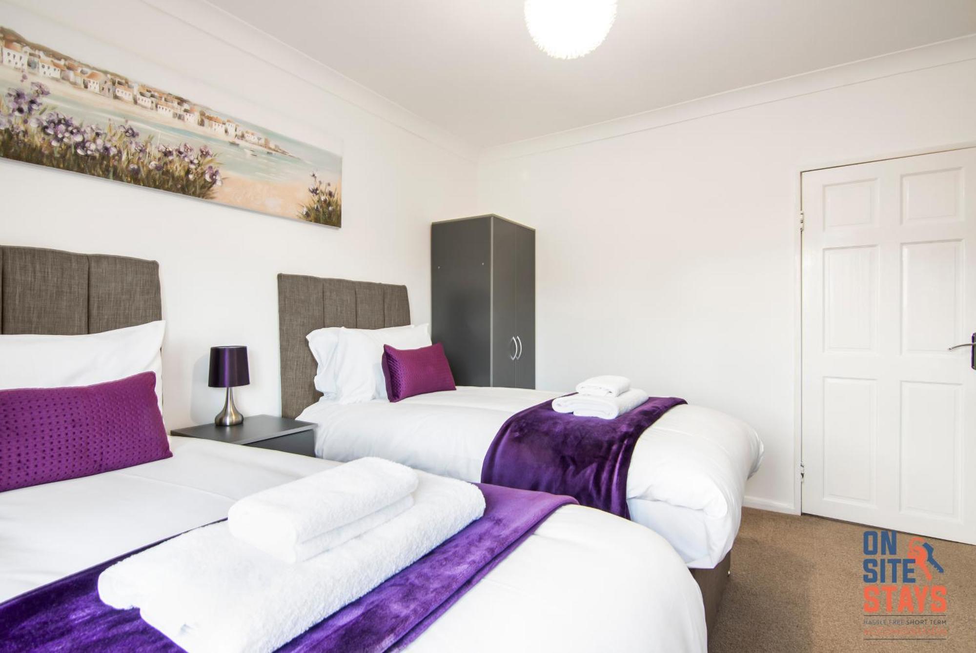 Onsitestays - Cosy 2-Bedroom Apartment With Private Entrance & Long Stay Prices Gravesend Esterno foto