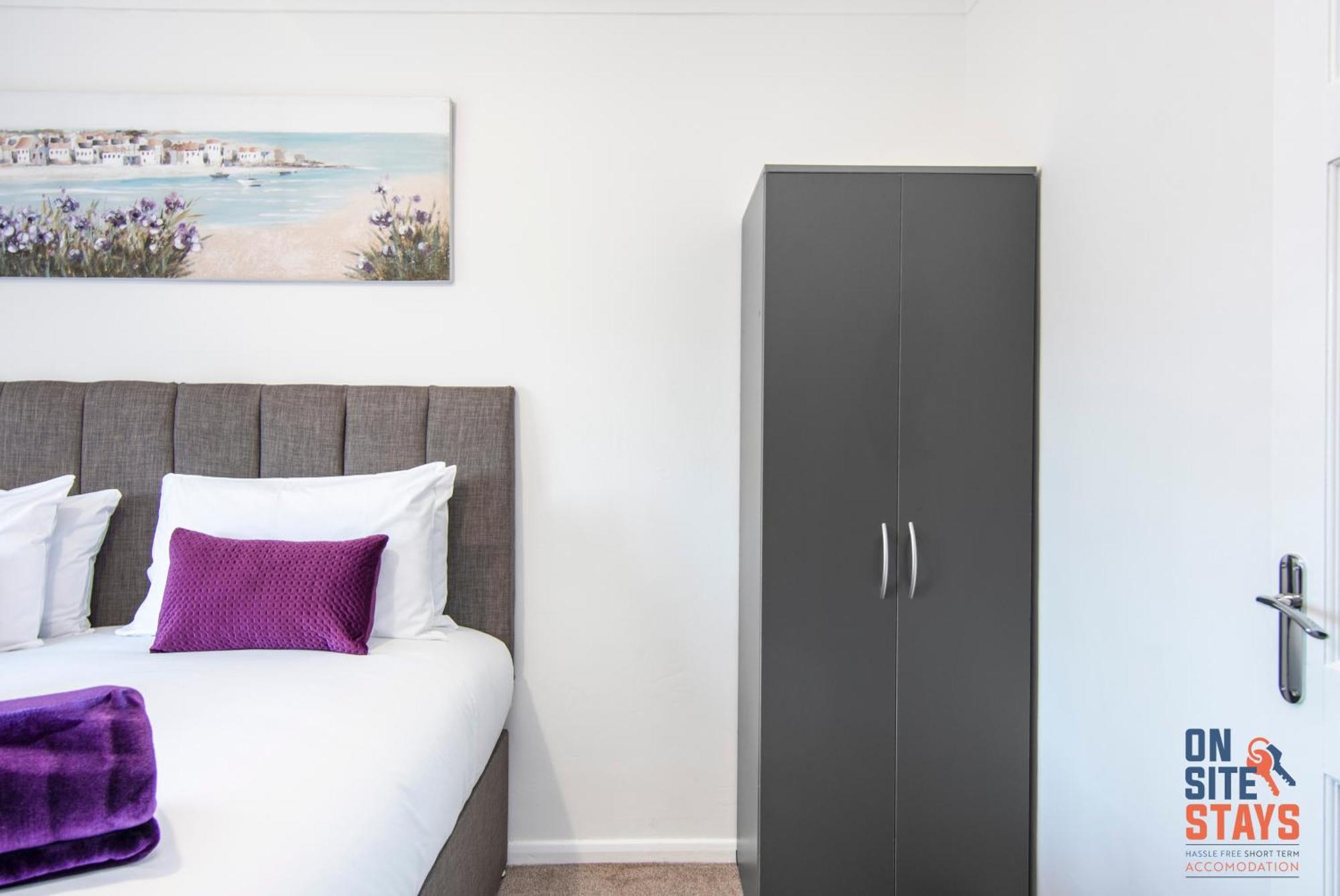 Onsitestays - Cosy 2-Bedroom Apartment With Private Entrance & Long Stay Prices Gravesend Esterno foto